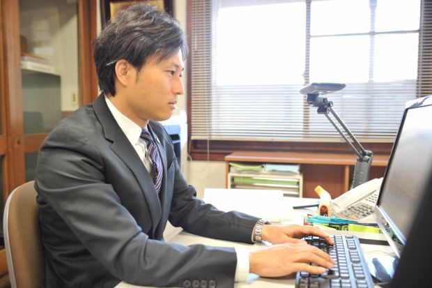 従業員パソコン画像